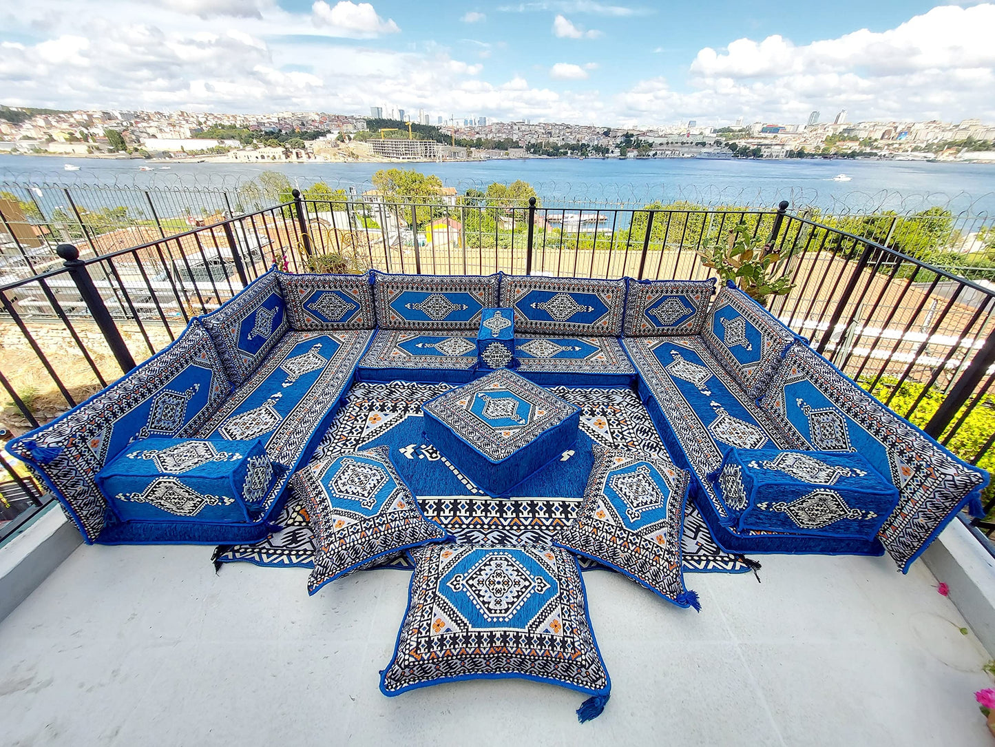Royal Blue Arabic Floor Sofa Set – Terrace Pallet Seating, Majlis Cushions & Pouffs