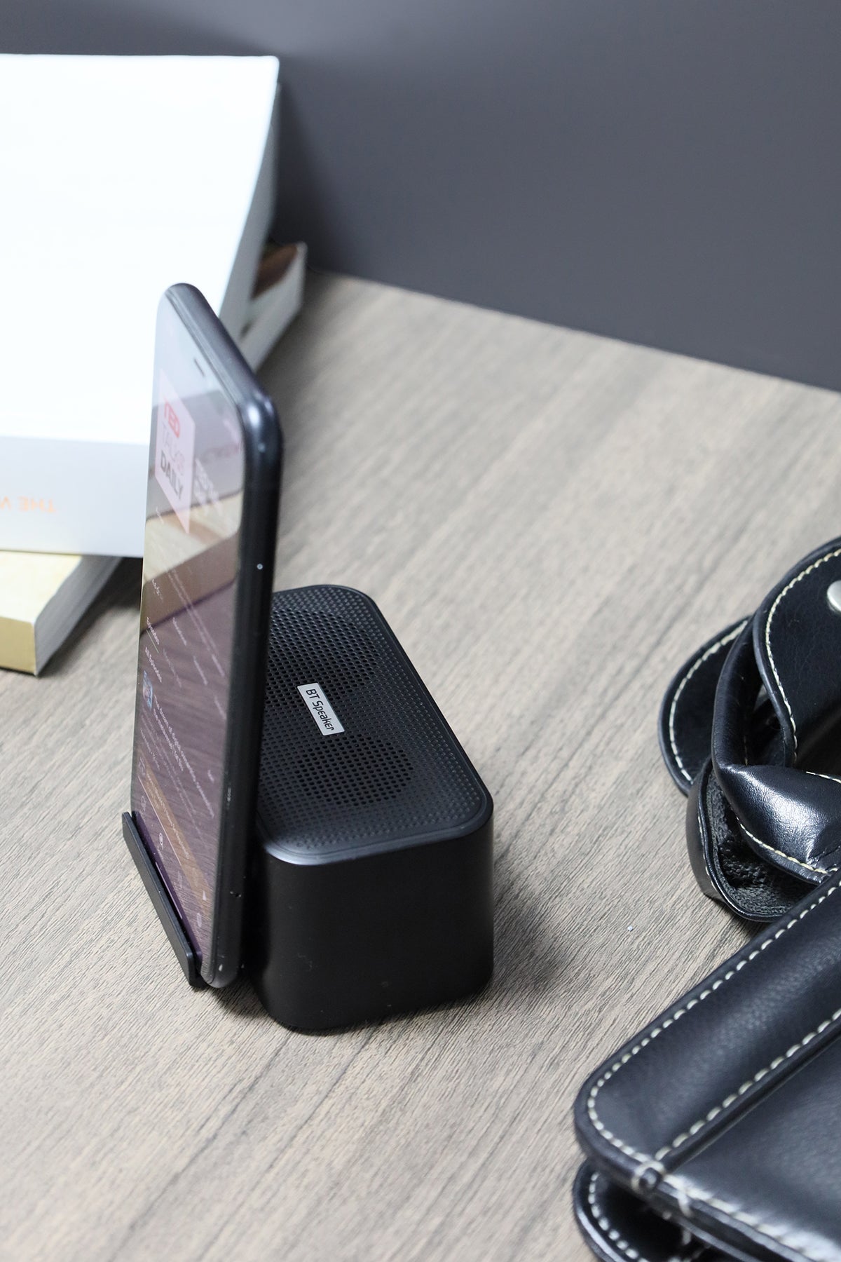 Musique Wireless Speaker – Custom Branding LED Logo Speaker